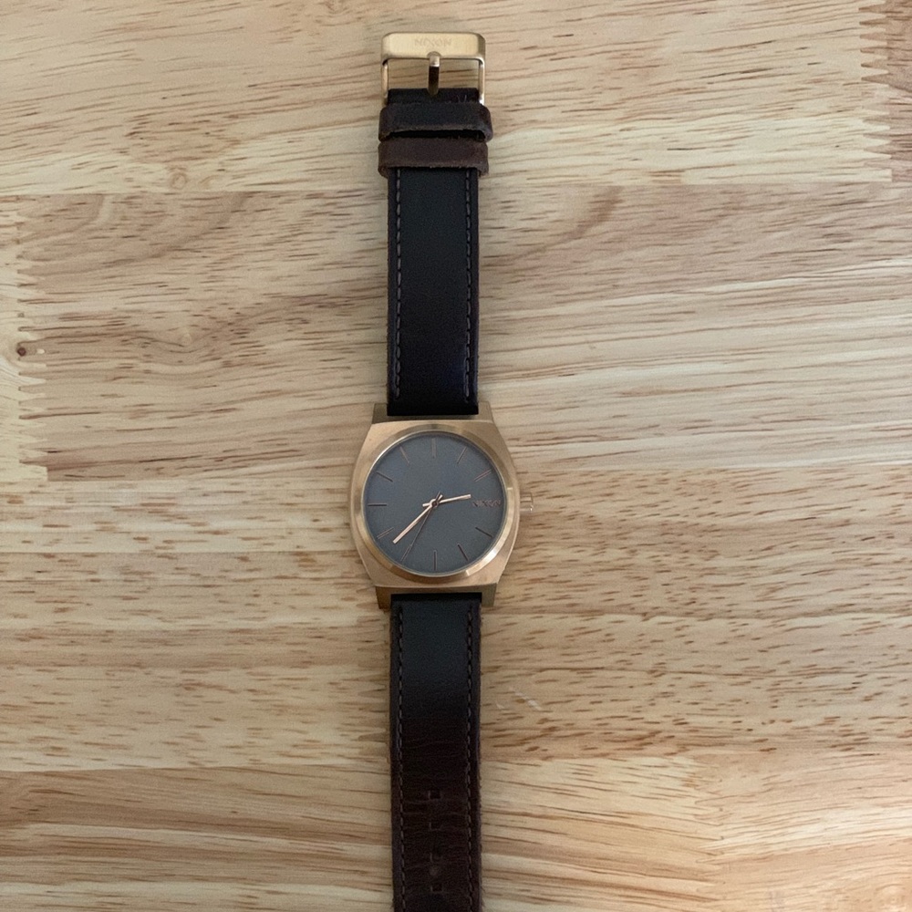 Nixon Time Teller